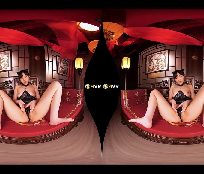 Getting Naughty in a Chun-Li Cheongsam ~ A Sultry Squirting Solo!