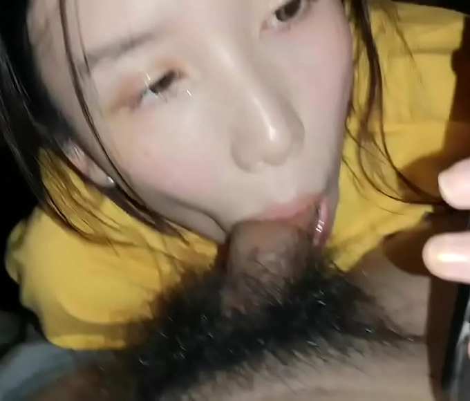 Catch A Glimpse Of A Hot & Naughty Chinese Couple's Luscious Lives On Cam