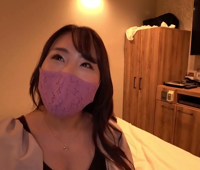 Introducing The Hakata Beauty: Flawless Body And Sensual Touch