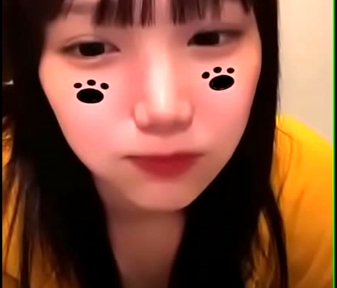 Jav Beauty Queen Sizzles On Instagram Live!