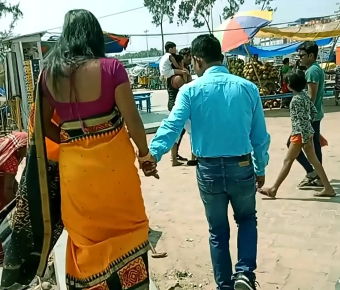 Indian Hotshot's Pa Gets Promoted With A Sizzling Sex Scene!