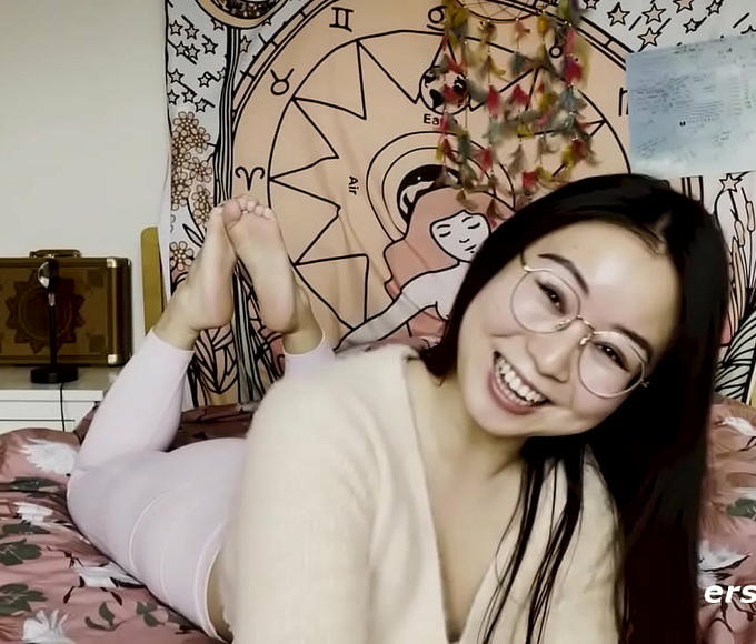 Cute Chinese Girl's Masturbation Video For You: Get Ready For The Ultimate Pleasure!